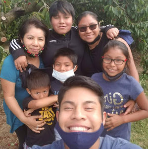 Meet your Posher, Alba